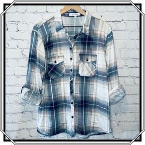 Eden & Olivia Button Down Plaid Flannel Shirt in Size 1X